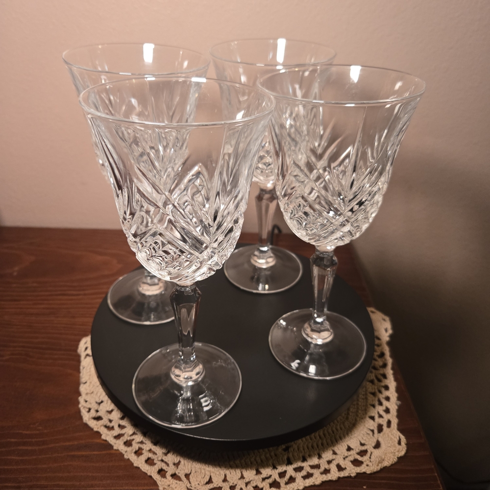 Crystal Vintage Wine Glass Set